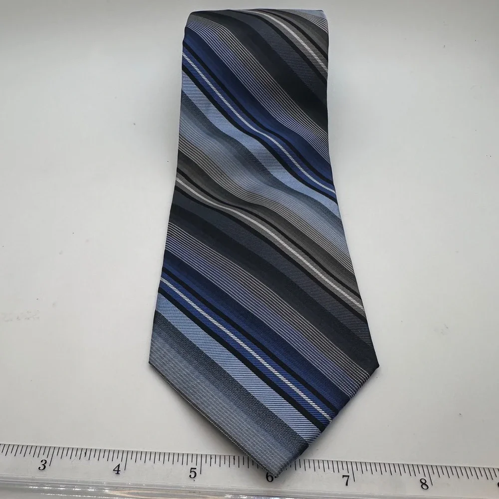 ck Calvin Klein‎ Silk Sophisticated Necktie Striped Blue Gray Business Career